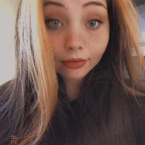 Meet your Posher, Tia